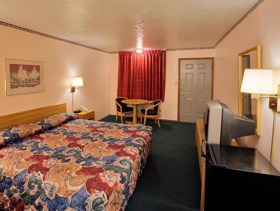 Americas Best Value Inn Ullin Mounds Exterior photo